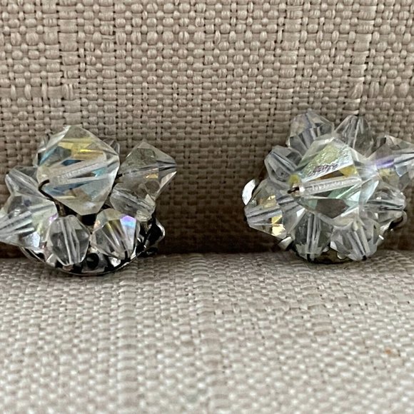 Jewelry - Women Earrins Vintage Jewelry Clear Crystal Silver Tone Fashion Stud Earrings